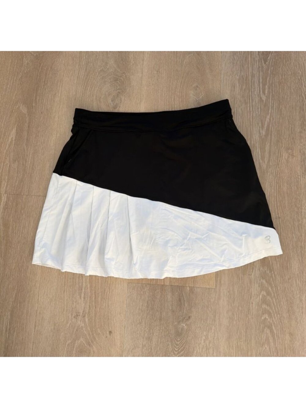 Sofibella Women’s Skorts Tennis Golf Black/White Size L (Y9)